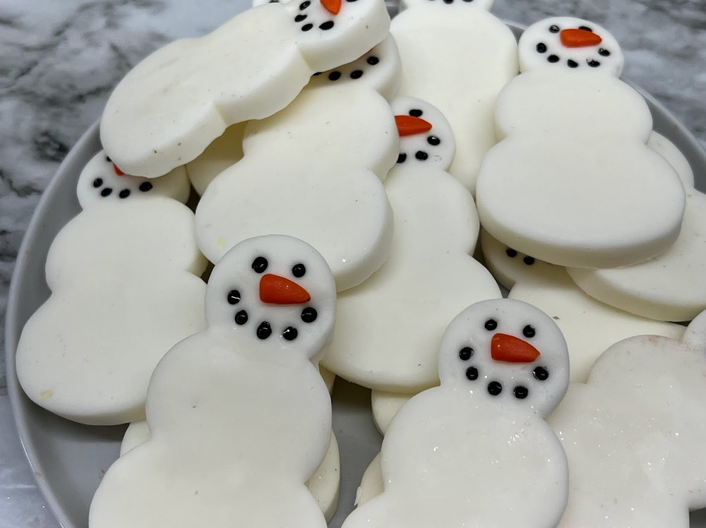 
                  
                    SNOWMAN Winter Christmas wax melts | Jack Frost | Peppermint Vanilla | 4.75 oz | 4 Melts
                  
                