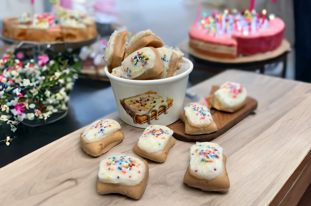 
                  
                    Mini BIRTHDAY CAKE pastry bites Wax Melts
                  
                