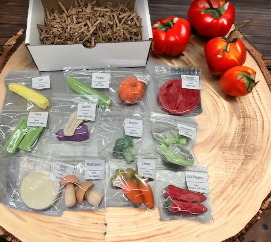 
                  
                    JUNE SUBSCRIPTION BOX: Veggie Garden | Fun shaped Wax Melts | 1 lb | 16 oz
                  
                