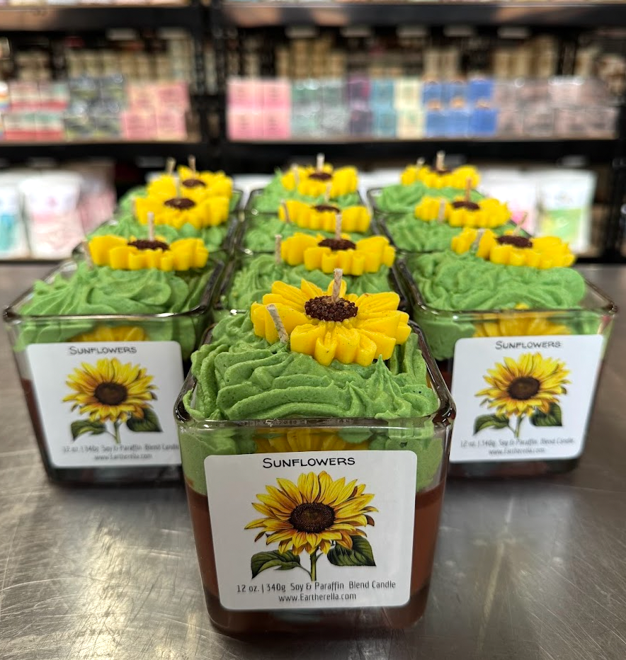 
                  
                    SUNFLOWER Soy blend candle | 12 oz
                  
                