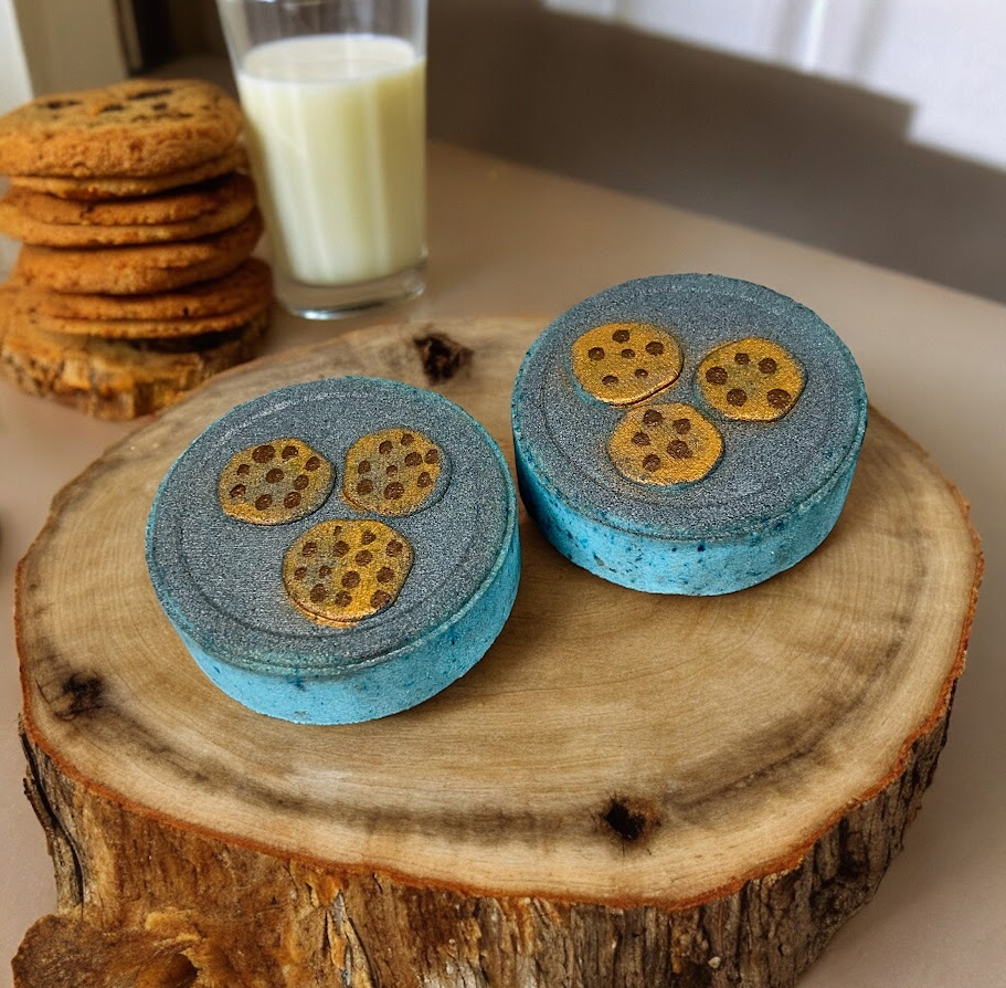 PLATE OF COOKIES bath bombs | Chocolate Chip Cookie scent | 6 oz