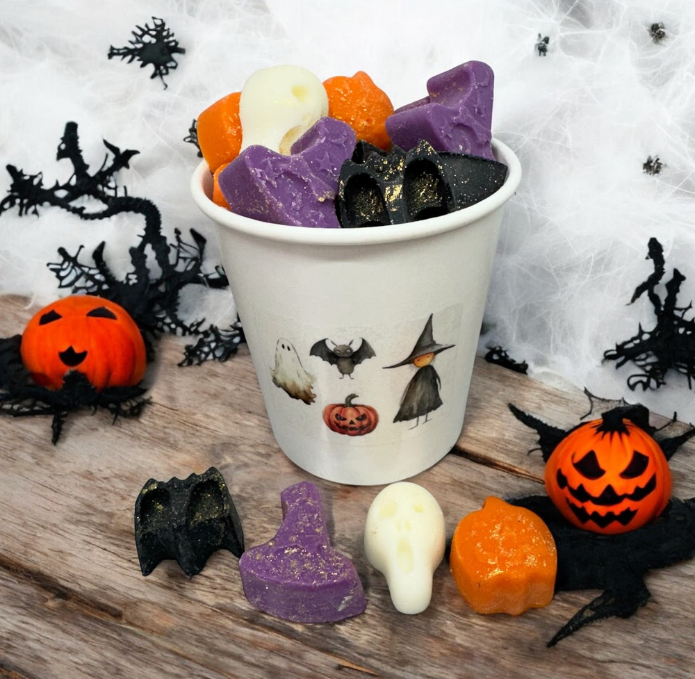 HALLOWEEN SAMPLER wax melts | Dragon's Blood, Pumpkin Roll, Bite Me, Hocus Pocus | 20 melts | 5.5 oz