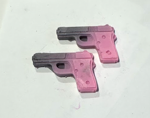 
                  
                    GUN wax melts | Pink & Gray | Love Spell scent | 1 oz SAMPLE
                  
                