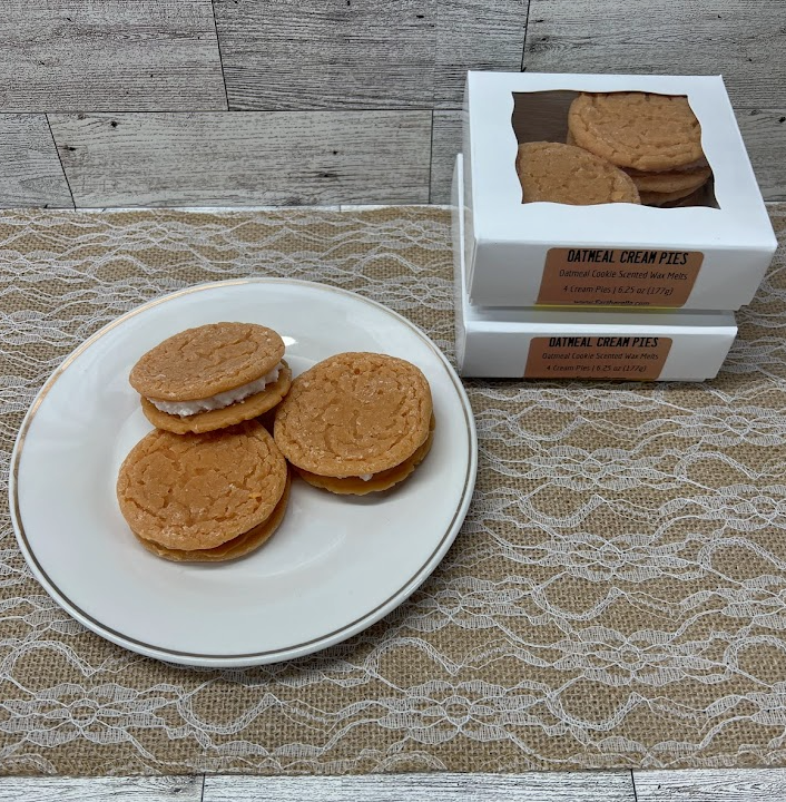 
                  
                    OATMEAL CREAM PIE cookies inspired Wax Melts | 4 Melts | 6.25 oz
                  
                