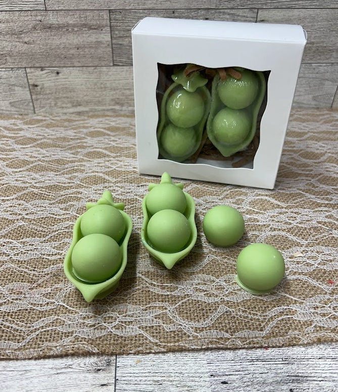 
                  
                    TWO PEAS IN A POD Realistic Wax Melts | Sweet Pea scent | 3 oz
                  
                