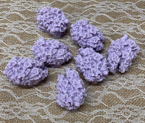 
                  
                    LILAC BUNCHES flowers wax melts | Floral
                  
                