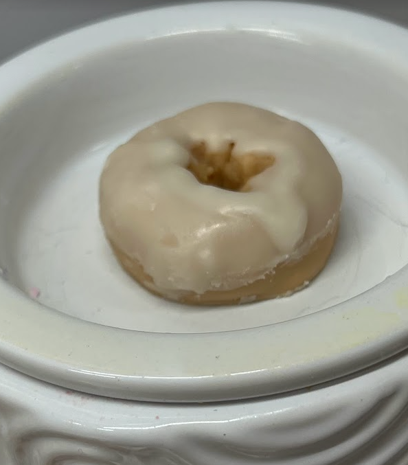 
                  
                    MINI GLAZED DONUTS wax melts | 9 Donuts | 2 Donuts
                  
                