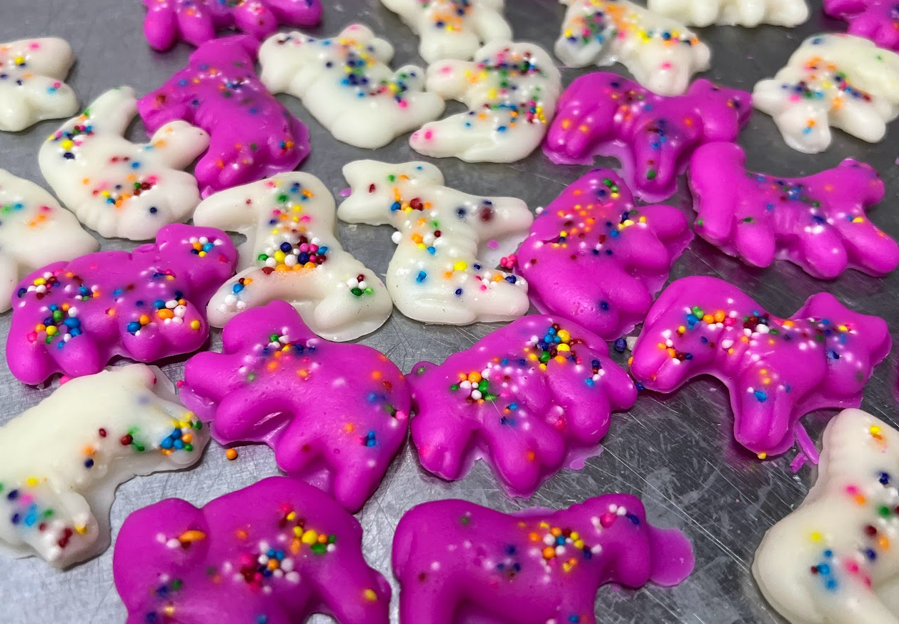 
                  
                    FROSTED ANIMAL CRACKERS Cookies Wax Melts | Wax Embeds for Candles | Fake Food | Warm Sugar Cookie scent | 2.5 oz
                  
                