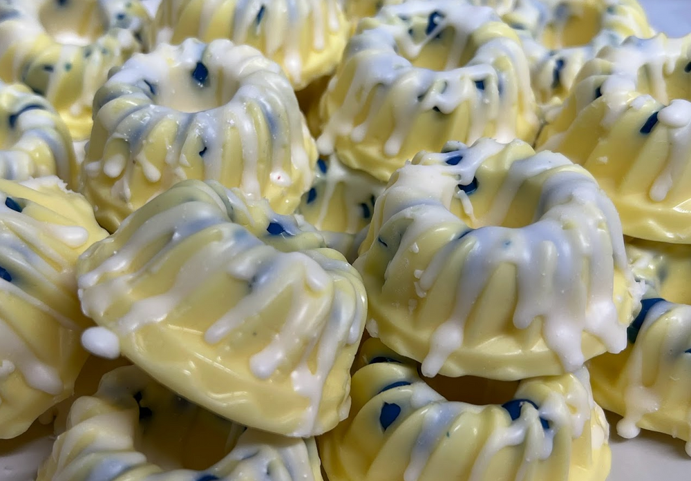 
                  
                    BLUEBERRY LEMON Mini Bundt Cake wax melts | 4 Melts | 6.25 oz
                  
                